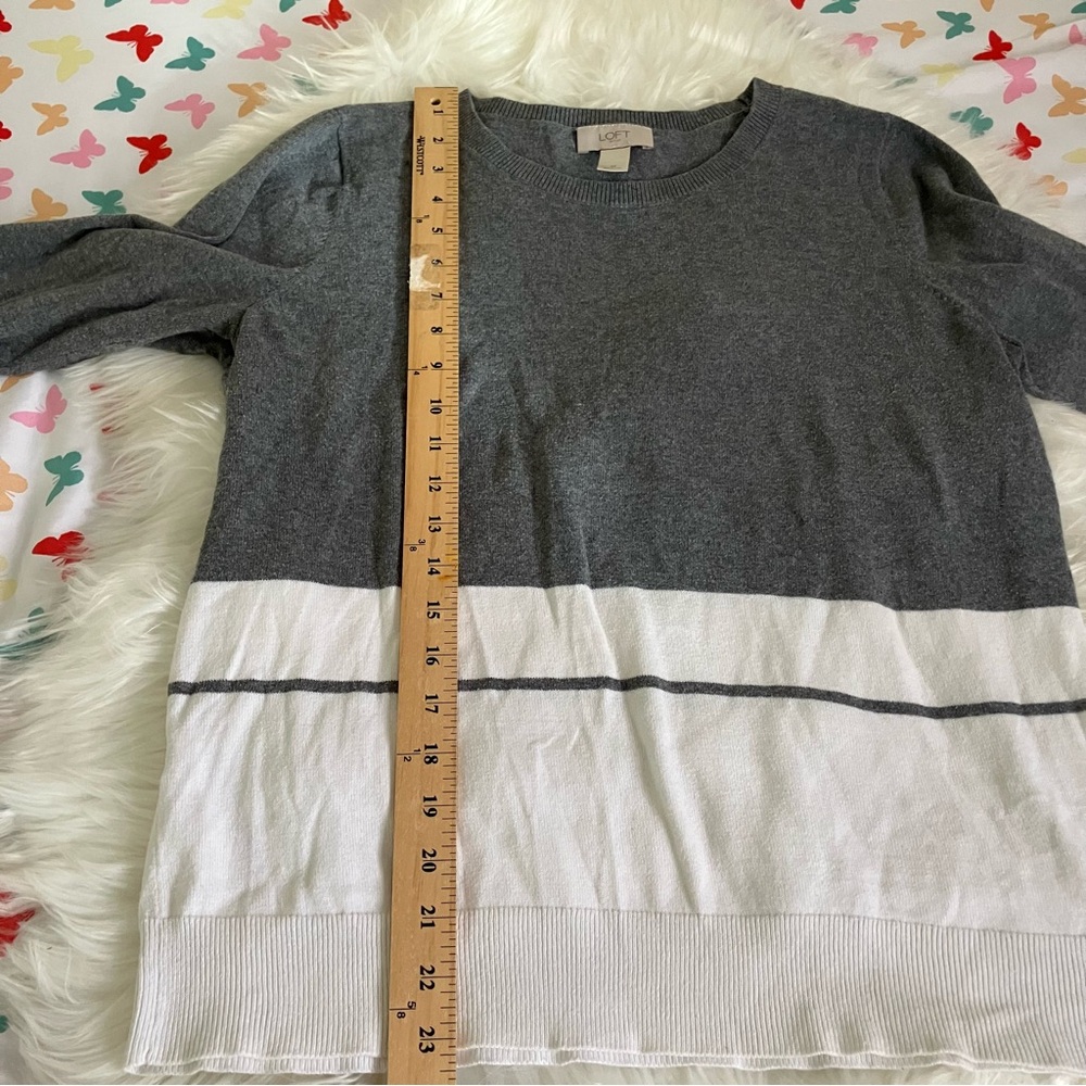 LOFT Heather Gray Knit Top